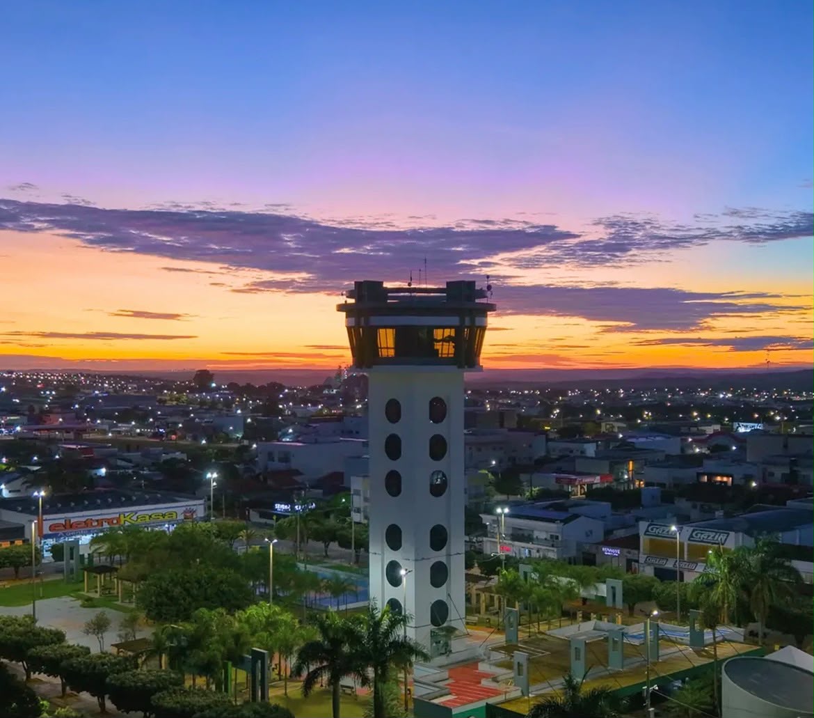 Mirante de Campo Verde ao entardecer